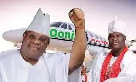 Oba Adeyeye debunks rumour of Senator Adelekes gift promised