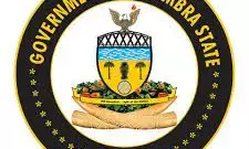 Speeding driver, loses control dies