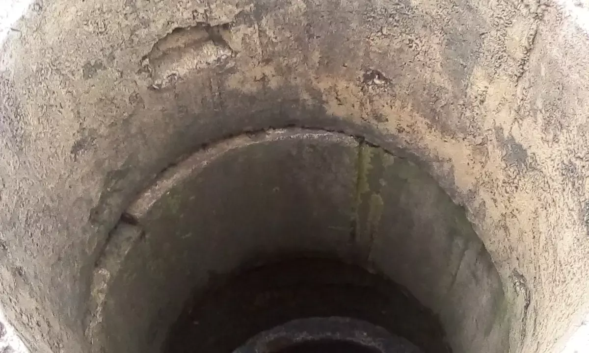 17-year-old Girl drowns in well