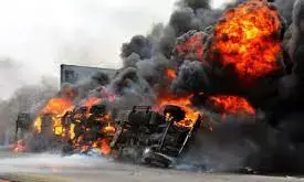 5 died as a petrol tanker burn on Lagos-Ibadan Expressway