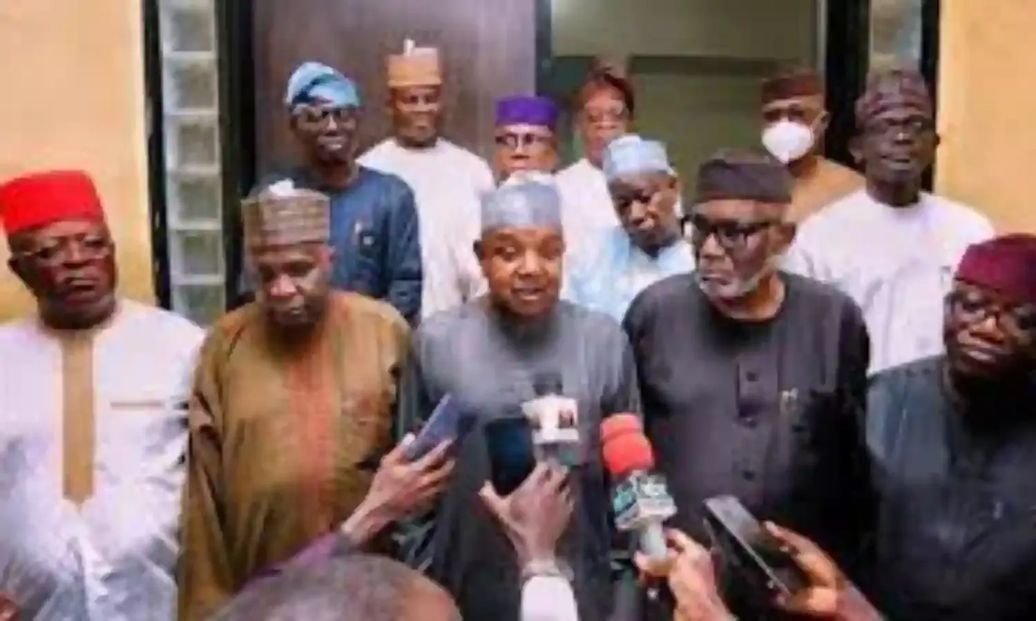 APC governors hold closed door meeting
