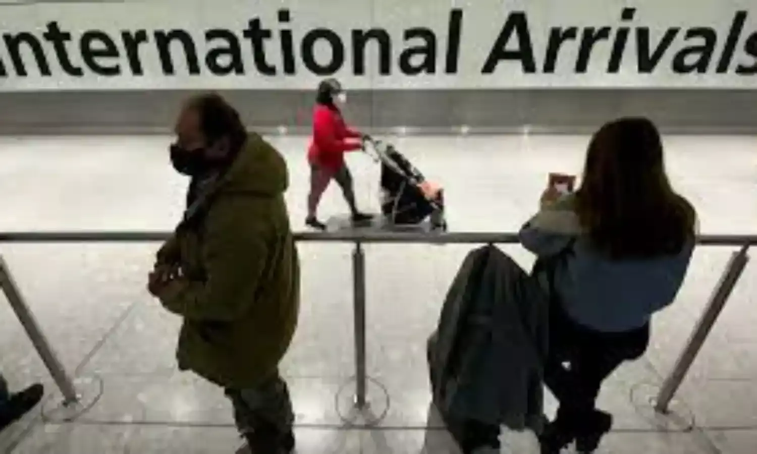 Omicron Covid-19: Japan to ban new foreign arrivals