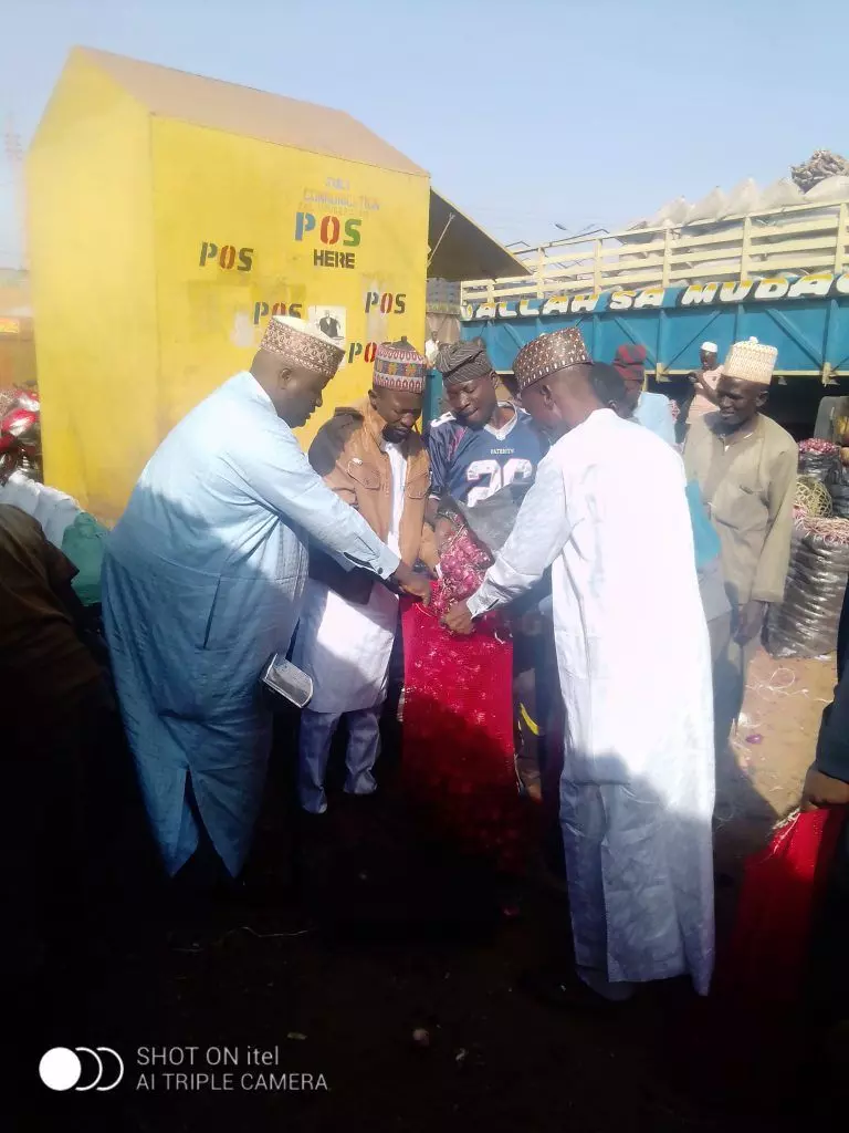 Association replaces conventional nylon, jute bags of onions Association replaces conventional nylon, jute bags of onions