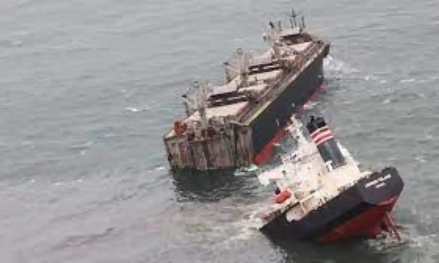 Madagascar maritime searches for 5 missing passengers of sunken ship