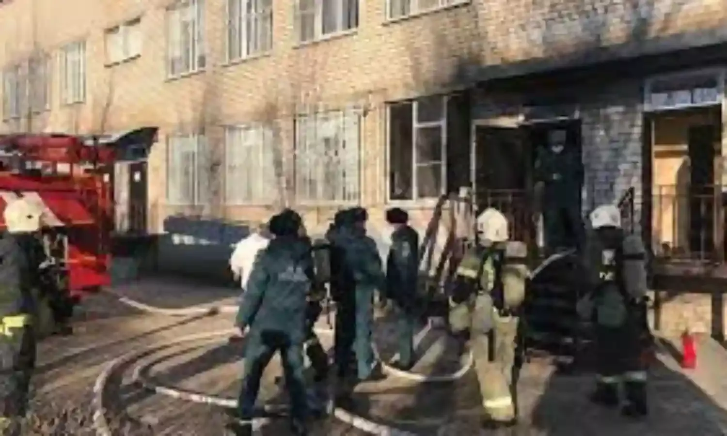 2 die as fire gut Russias COVID hospital