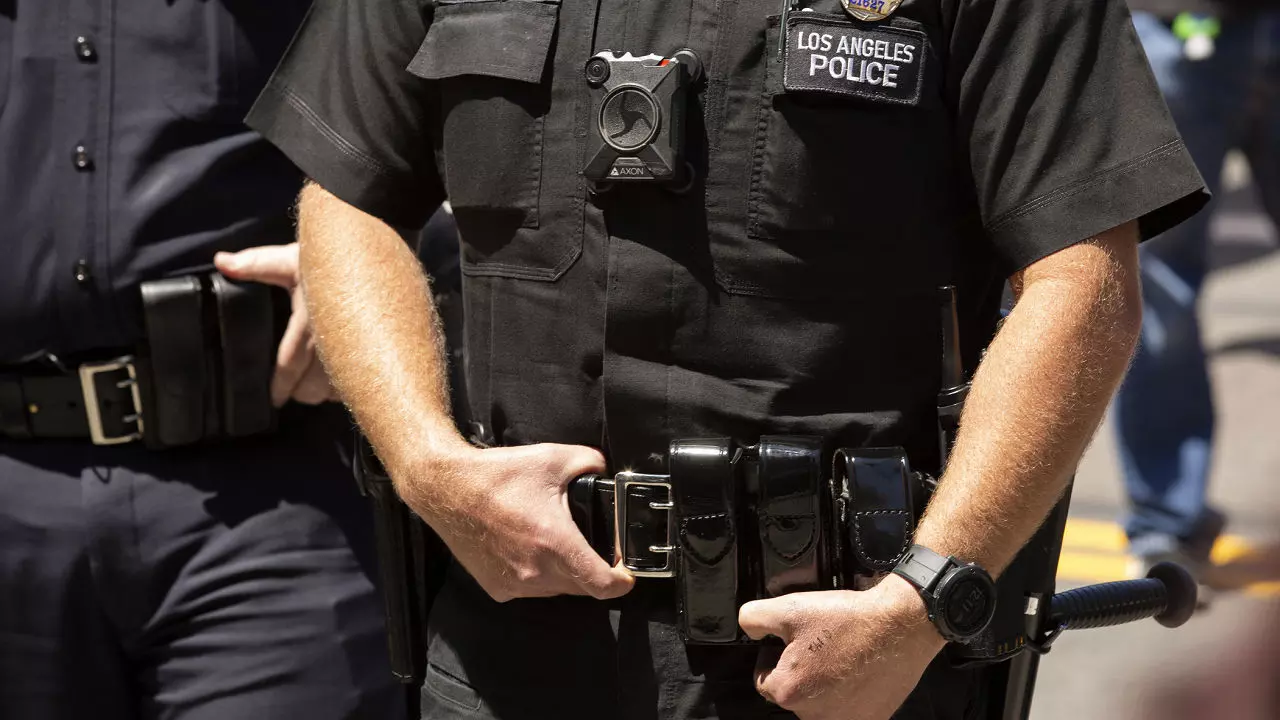 Teenager dies as Los Angeles police opens fire while arresting suspect