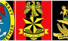 Army caution politicians for wearing military uniform