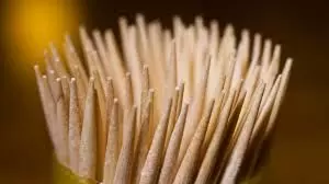 Using toothpick for teeth is bad practice, says dentist
