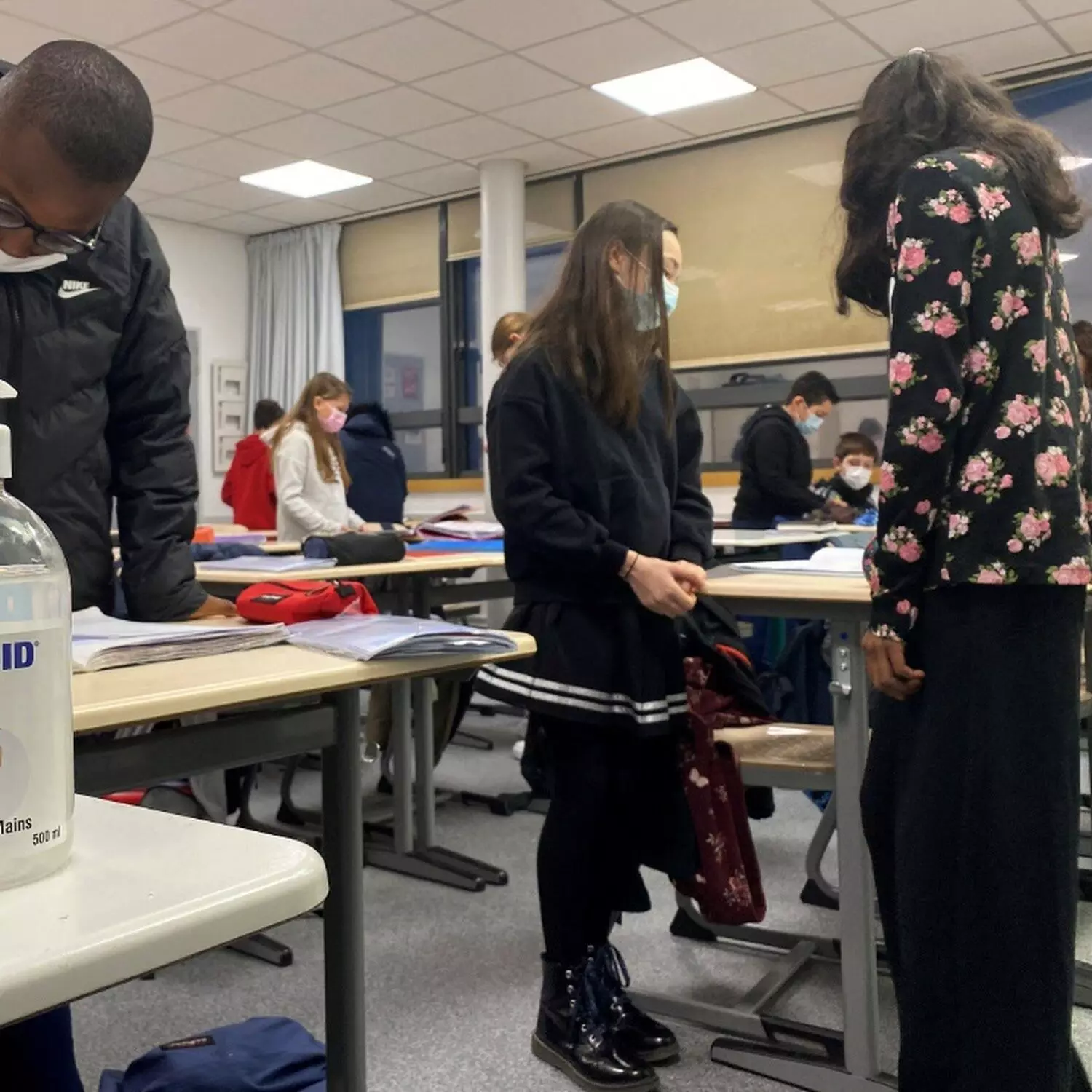 French teachers strike over chaotic COVID-19 strategy for schools