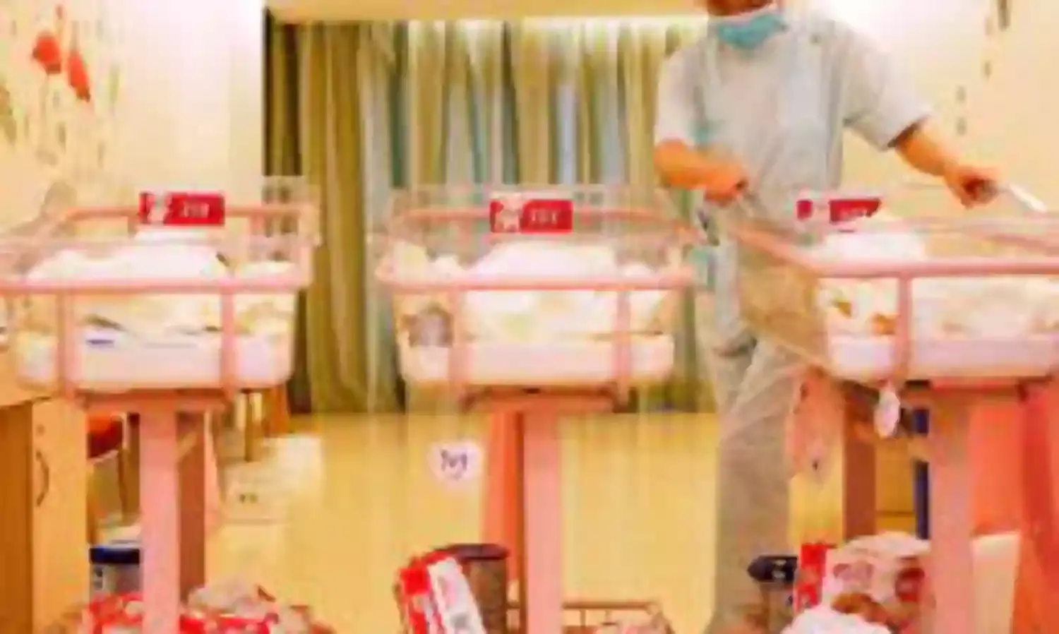 Chinas birth rate falls again