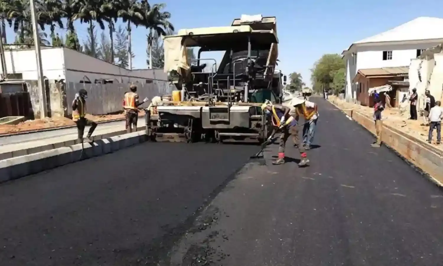 Commissioner assures Kafanchan residents of projects continuity