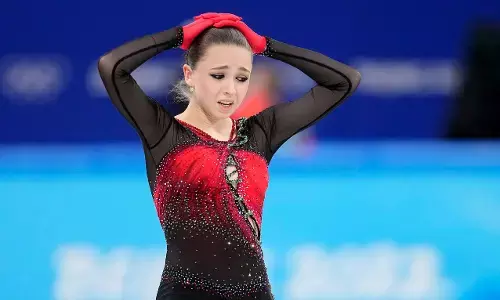 Beijing Olympics: Russian teenagers meltdown disturbed IOC president