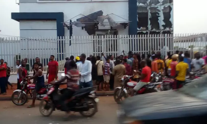 Gunmen raid four banks, kill seven persons in Edo town