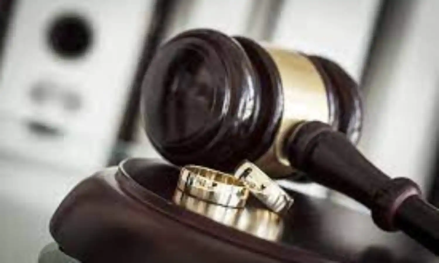 12-year-old marriage dissolves over wifes alleged indecent dressing