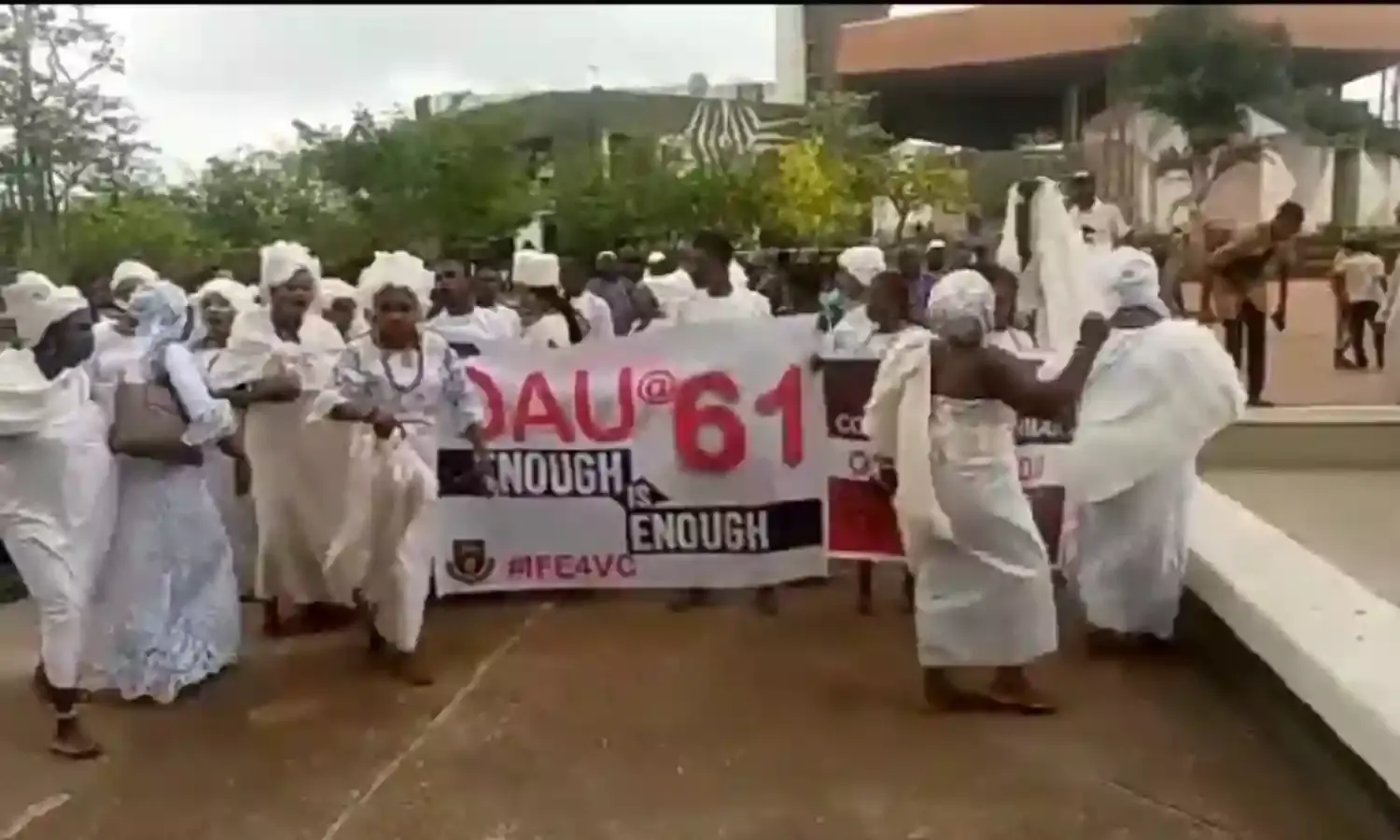 Varsity VC Race: Ife indigenes protest with charms, fetish objects
