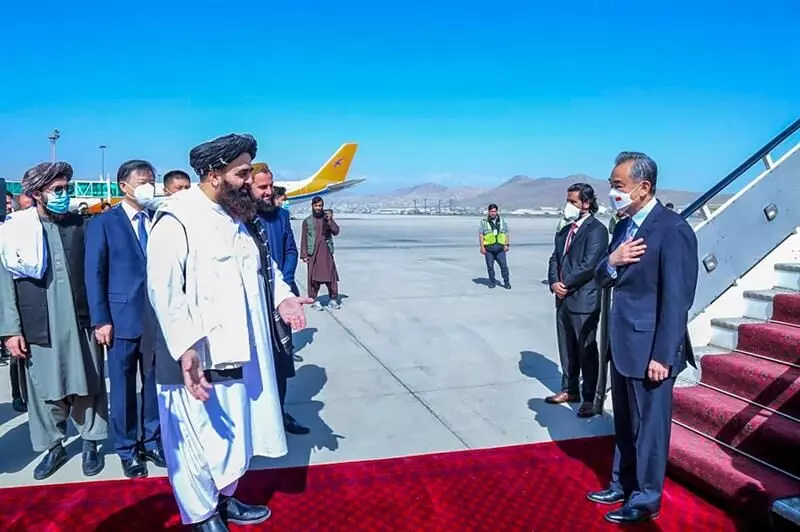 Chinese foreign minister makes surprise meeting with Taliban