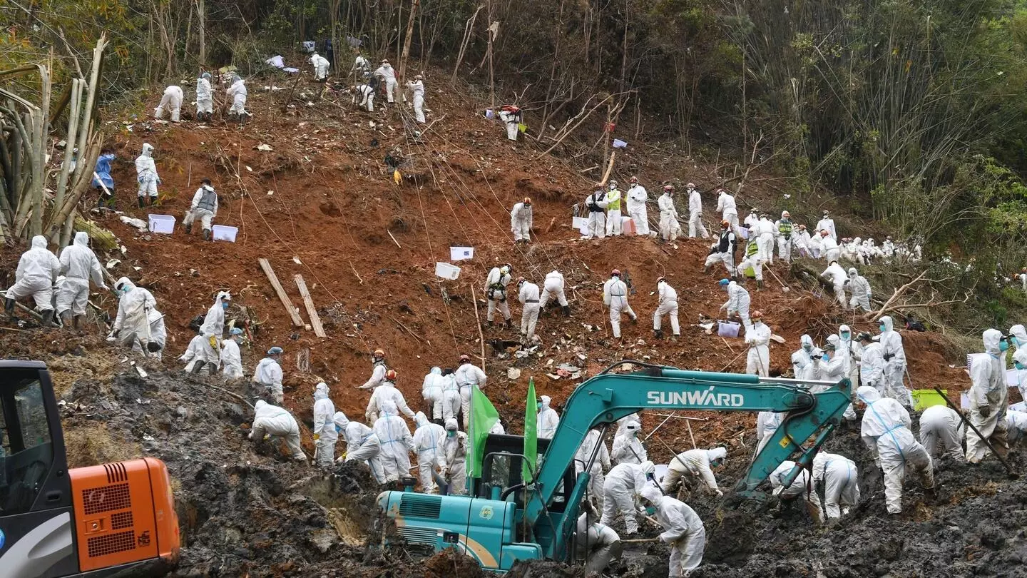 China performs DNA testing for identification of 132 victims of plane crash China performs DNA testing for identification of 132 victims of plane crash