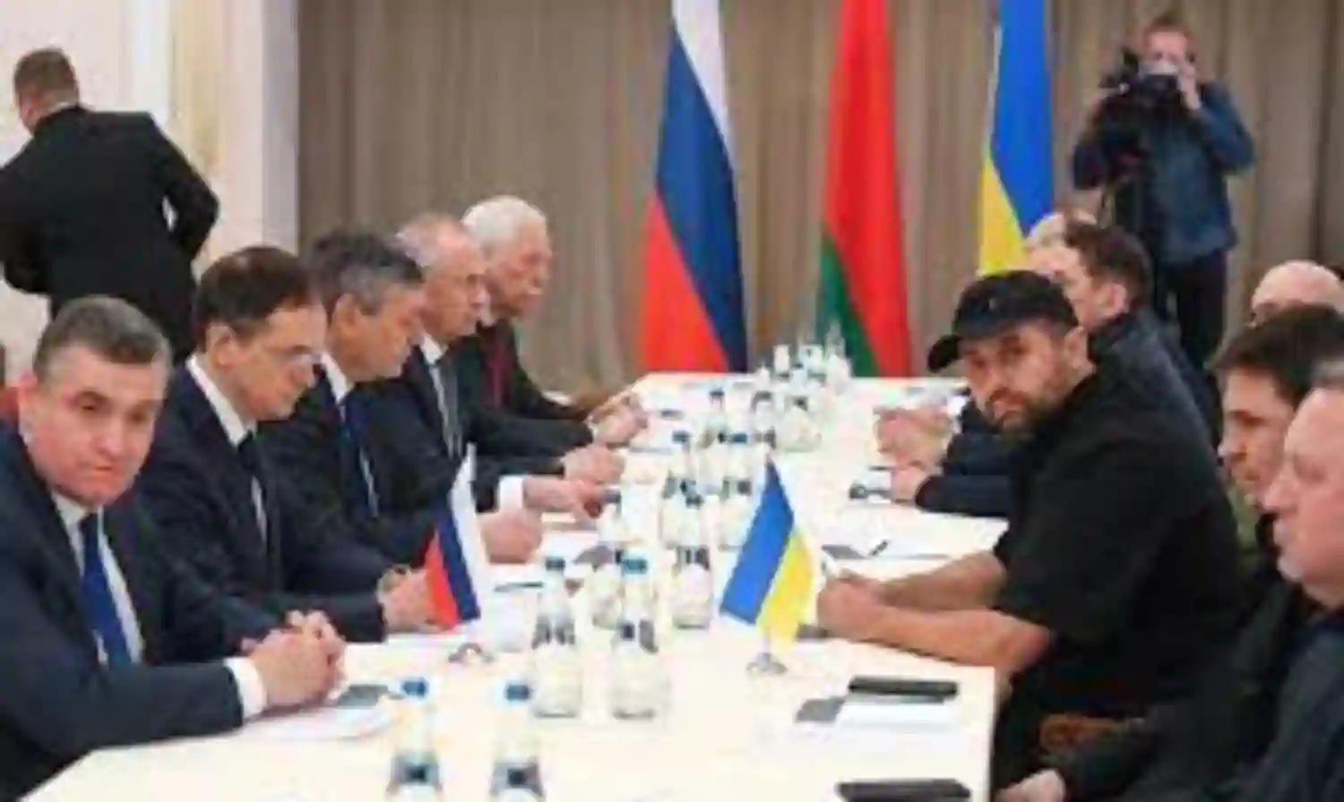 War: Russia, Ukraine begin new round of peace talks