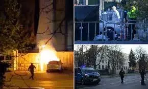 Man dies after crashing his car into Russian embassy