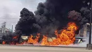 Petrol spillage burns cars, shops on Abeokuta-Lagos expressway