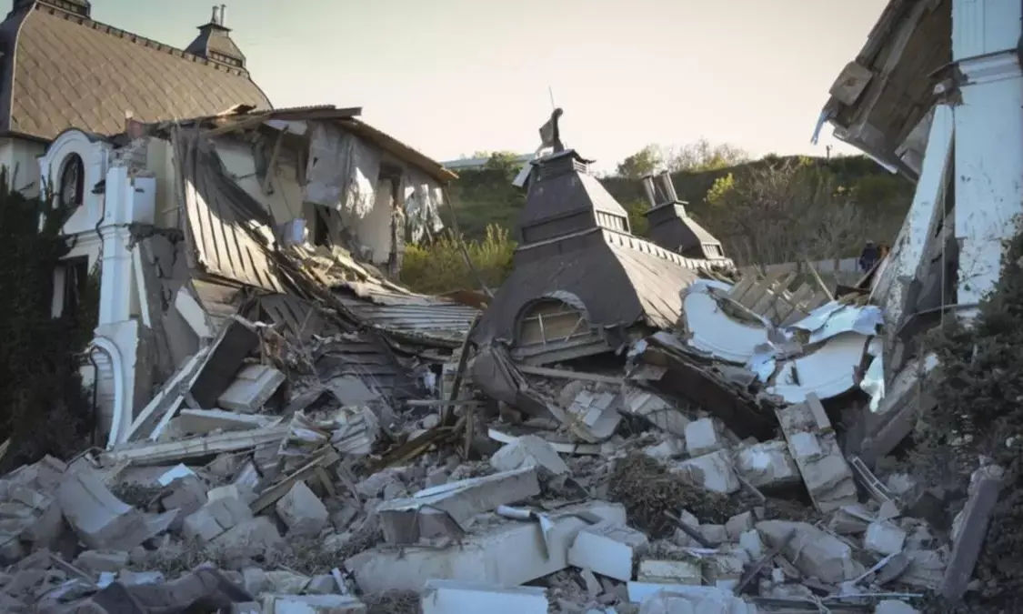 Russia to mark Soviet WW2 victory as Ukraine laments school bombing