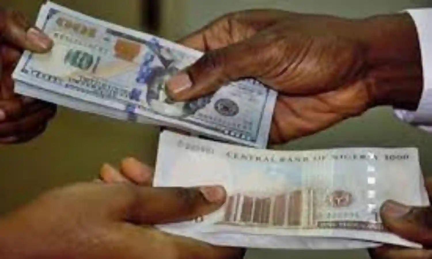 Naira appreciates by 0.71%, exchanges at 418.50 to dollar