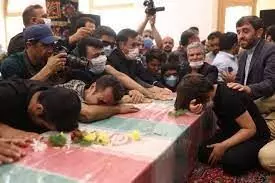 Iran buries murdered Revolutionary Guards colonel, vows revenge