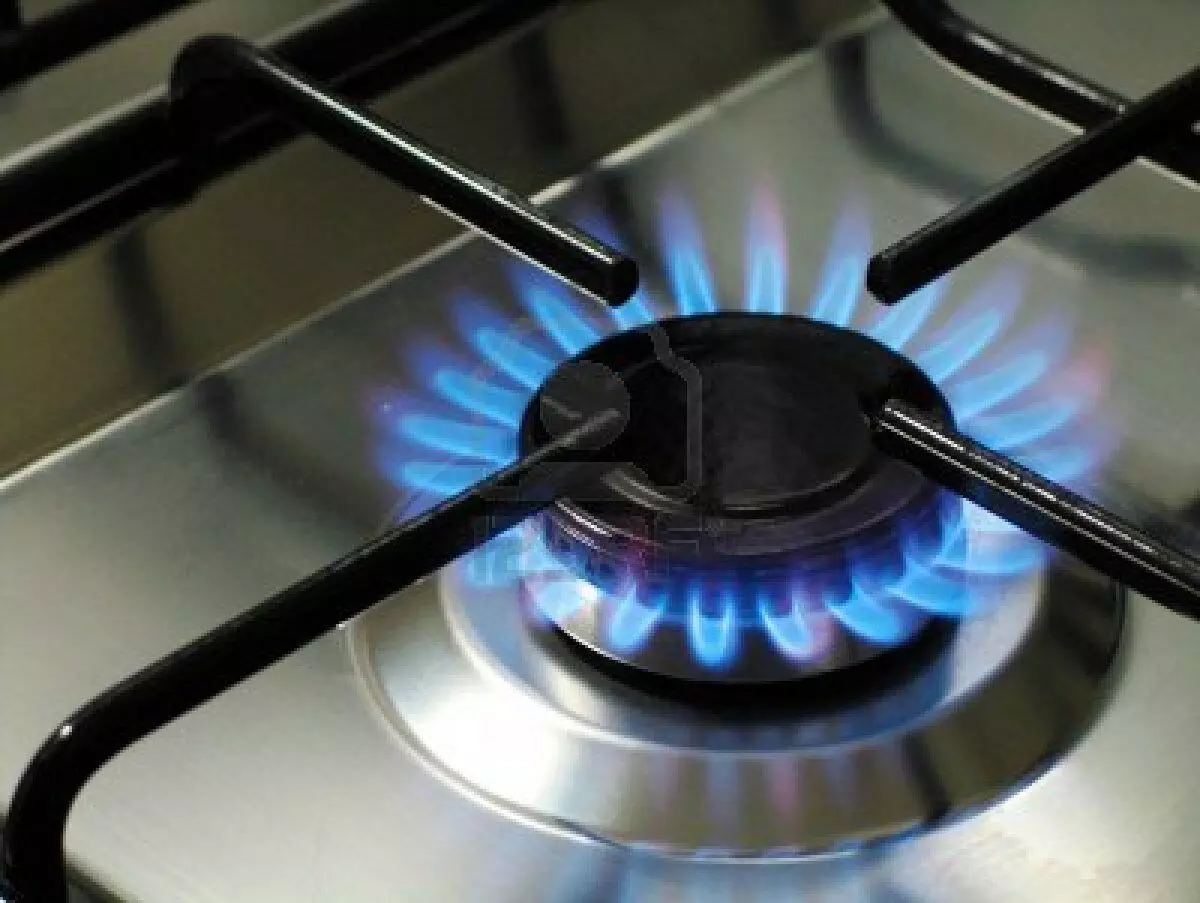 Retailers, consumers lament over increase in cooking gas price