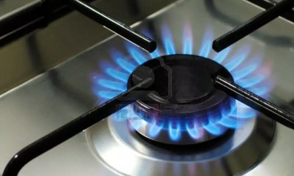 Retailers, consumers lament over increase in cooking gas price