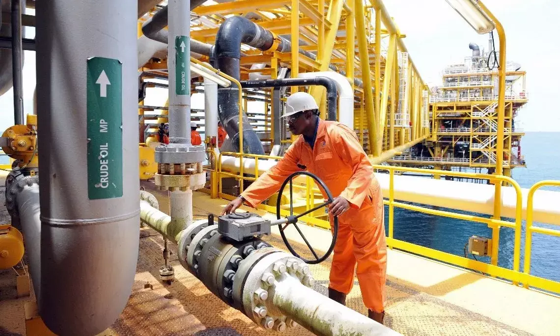Experts urge FG to increase crude oil production