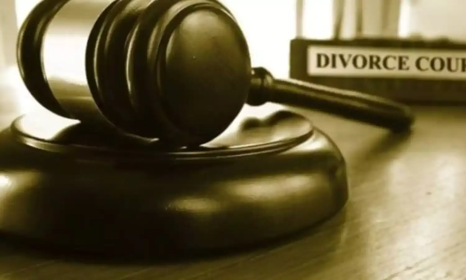 Court dissolves 33-year-old marriage over infidelity, dishonesty