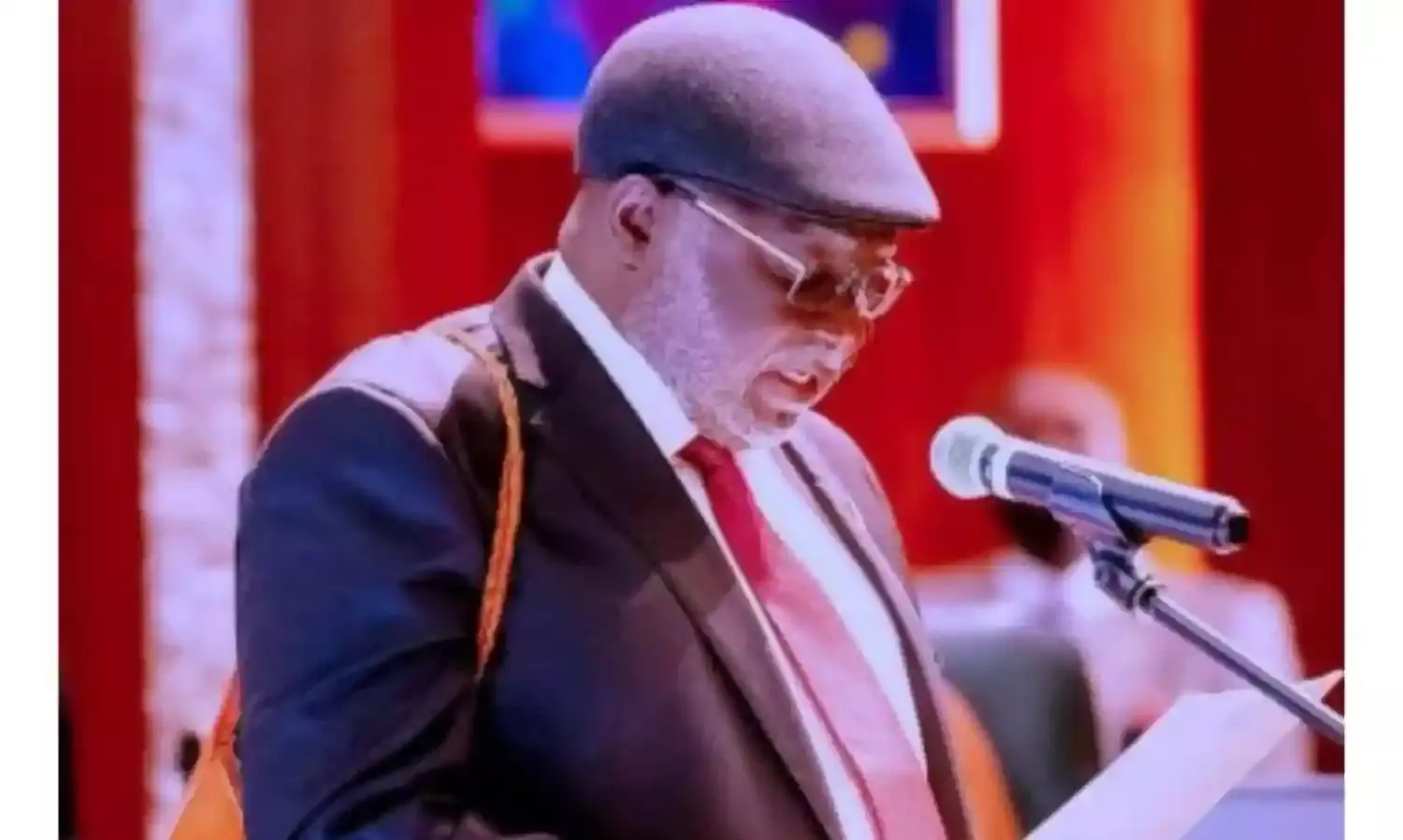 Buhari swears in Justice Olukayode Ariwoola as Acting CJN