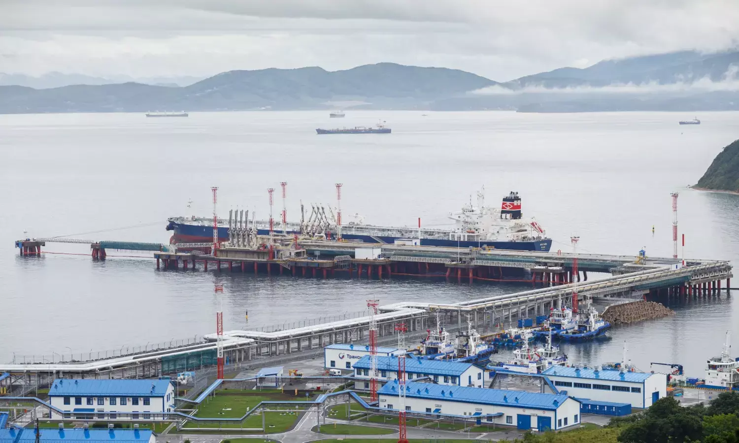 Russia shuts down Kazakh oil export terminal