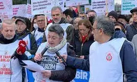 Doctors in Turkey protest against increasing violence