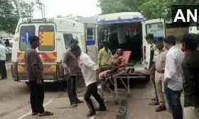 Death toll rises to 33 in Indias toxic liquor consumption