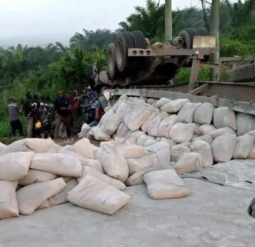 Auto crash in C/River claims five lives