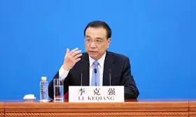 Chinese premier confesses slowing economy