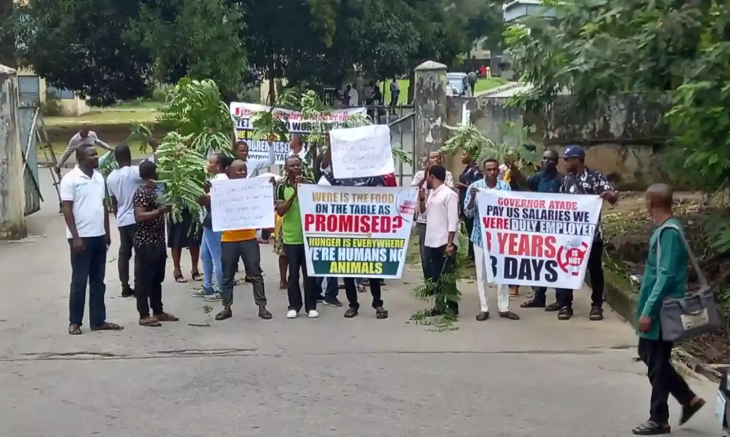 C/River workers protest alleged non payment of 5 years salaries