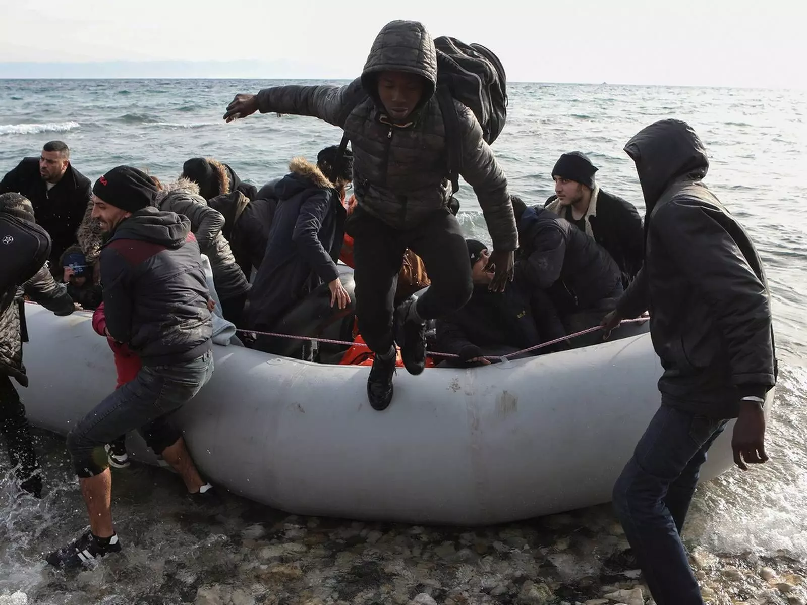 Greece to increase security on land, sea borders with Turkey Greece to increase security on land, sea borders with Turkey