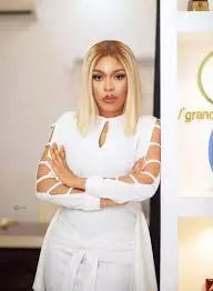 Ex-Nigerian beauty queen gets youth advocate award