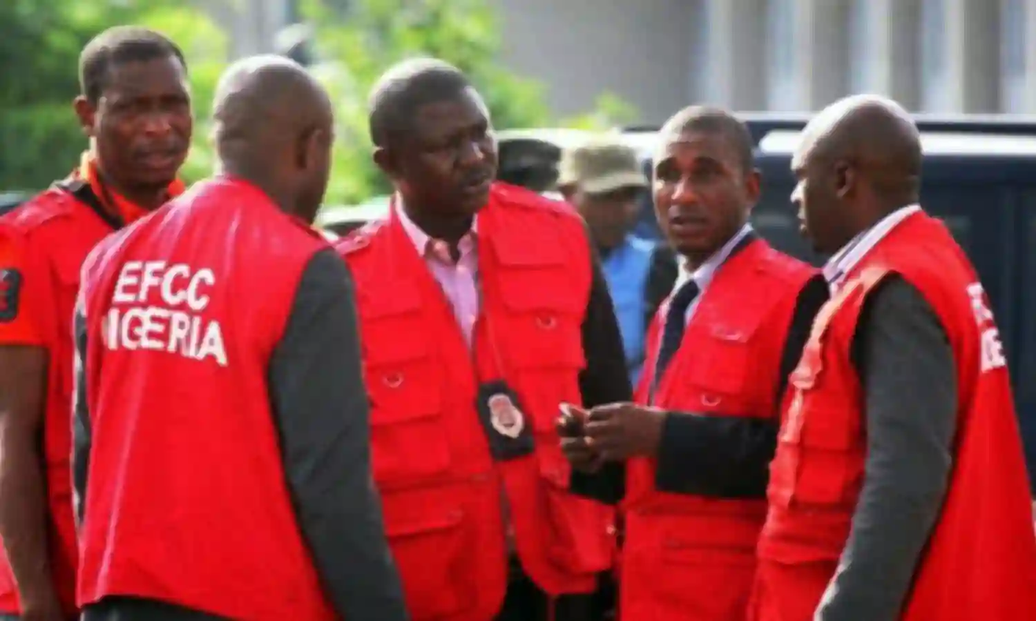 EFCC arrests club owner, 21 others