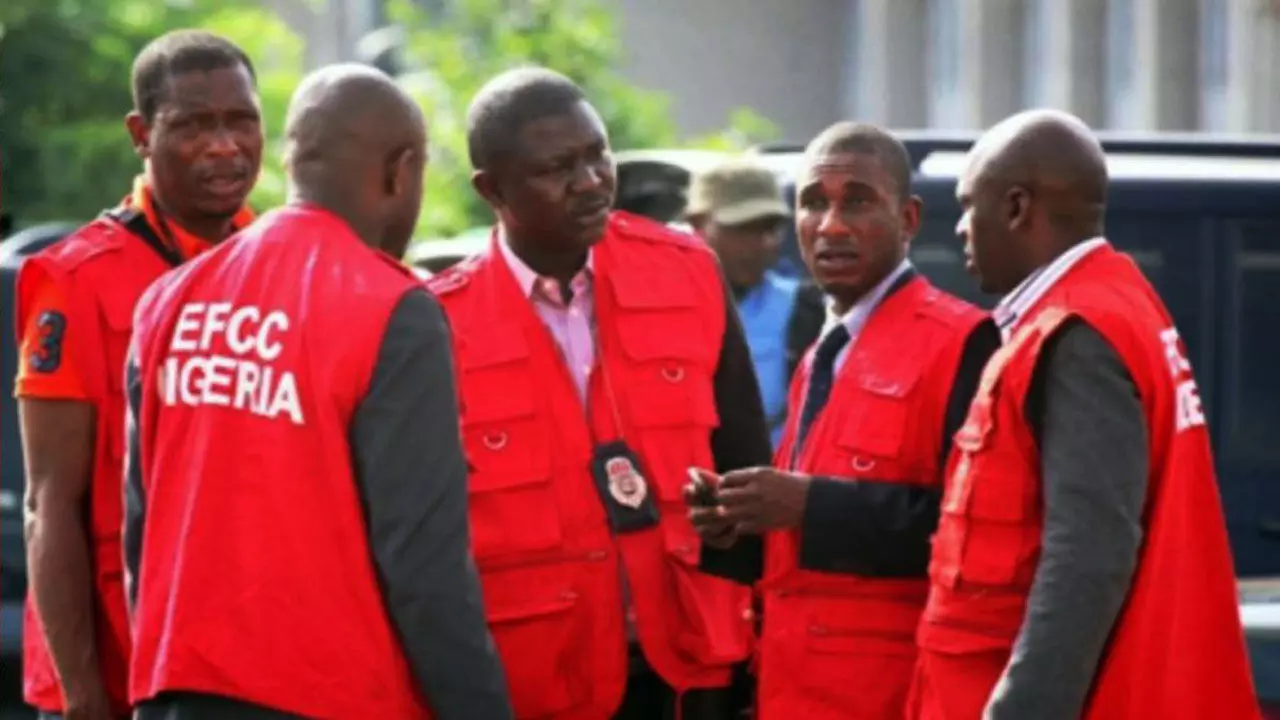 EFCC arrests club owner, 21 others