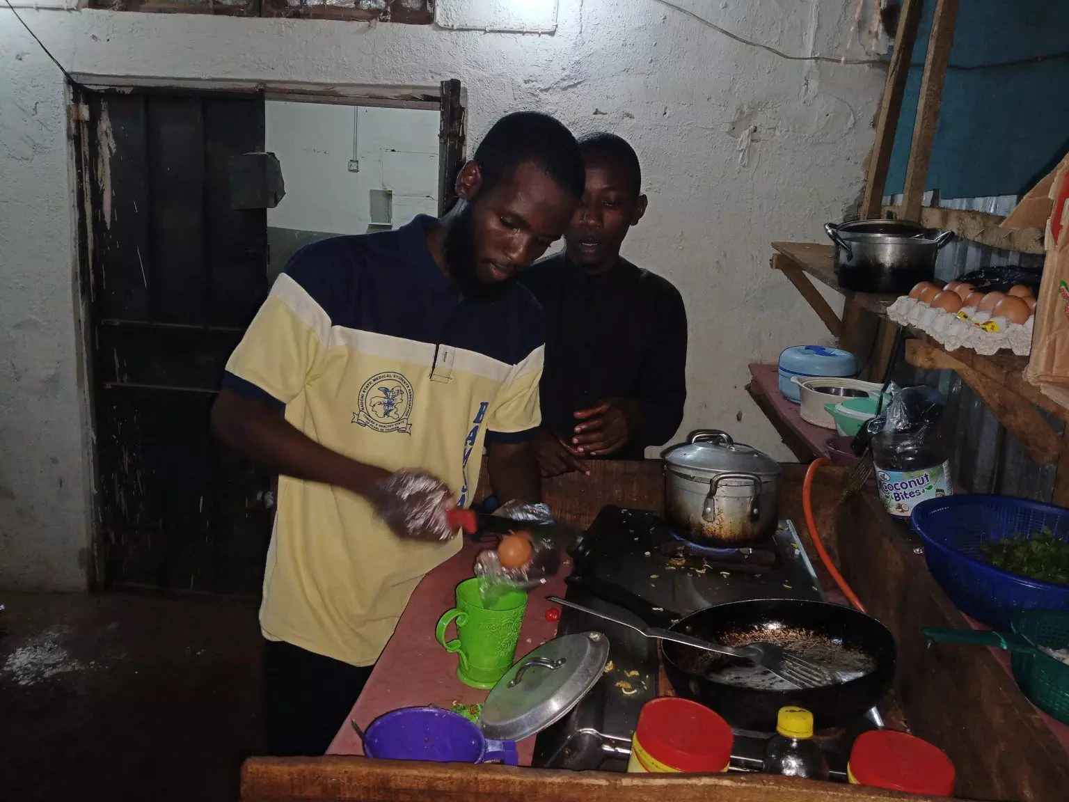 ASUU strike: Final year medical student turns food vendor