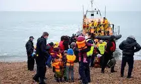 More than 600 migrants arrive in Britain after Channel rescue