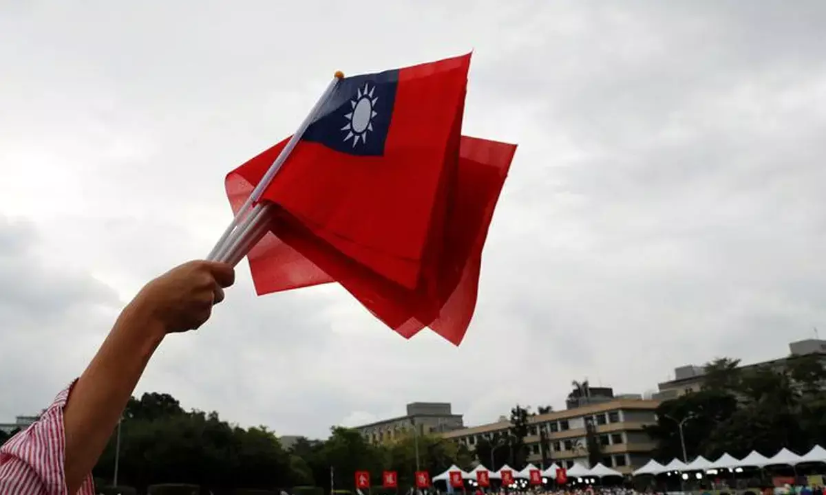 Taiwan to loosen pandemic border controls