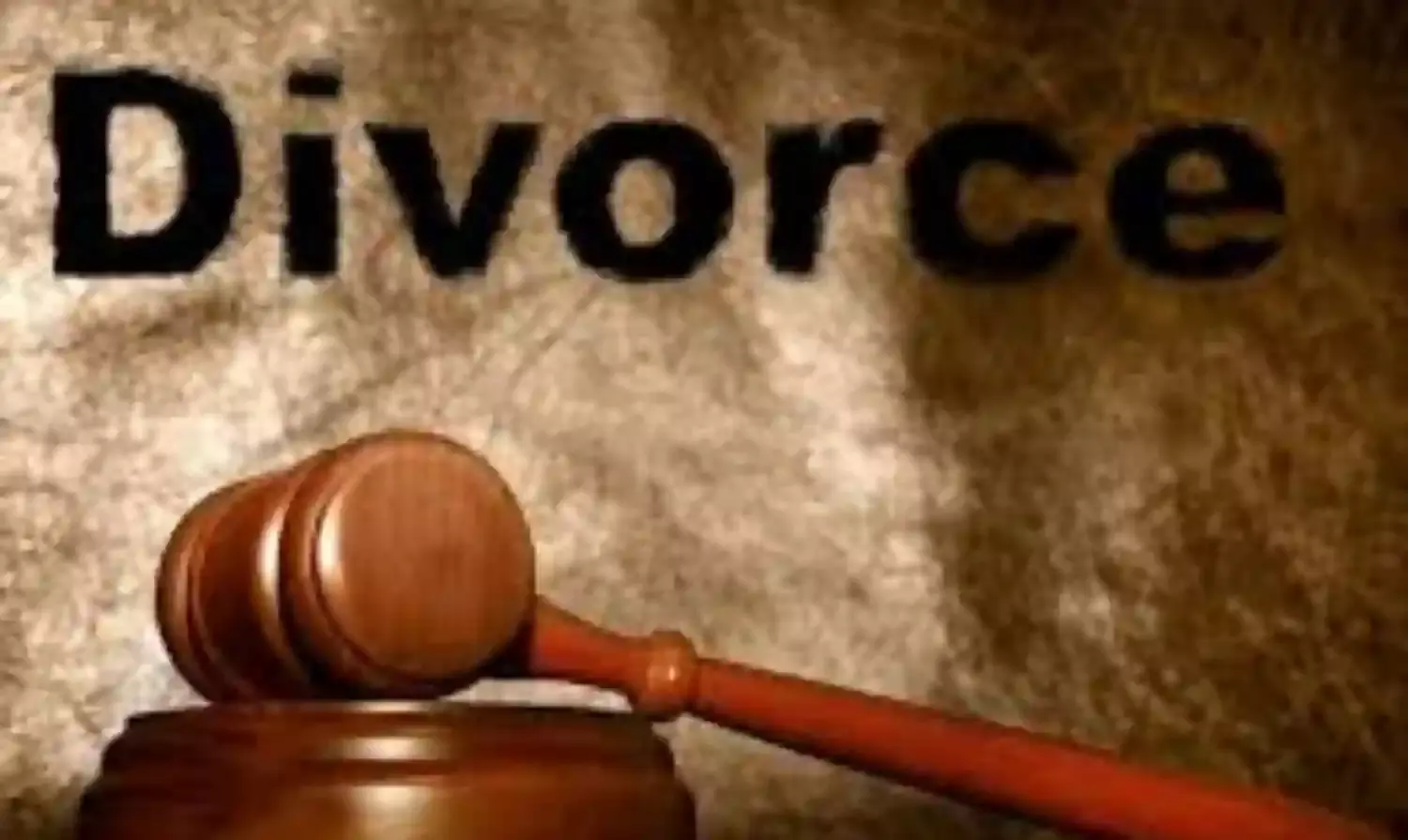 Wife insist on divorce in spite husband`s plea