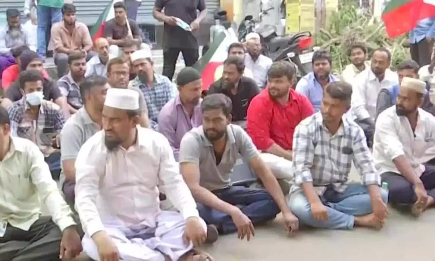 India bans Islamic group for alleged terrorism