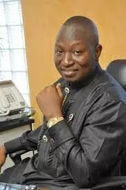 Jonathan congratulates Nigerias youngest CFR honoree