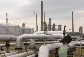 Polish team repairs pipeline leak, restores flow of Russian oil