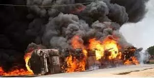 Tanker explosion kills 10 on Lagos-Ibadan Expressway
